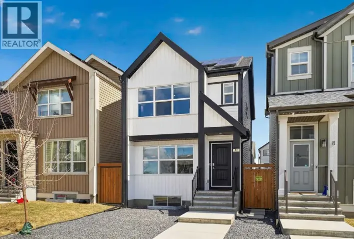 12 Heirloom Crescent SE, Calgary