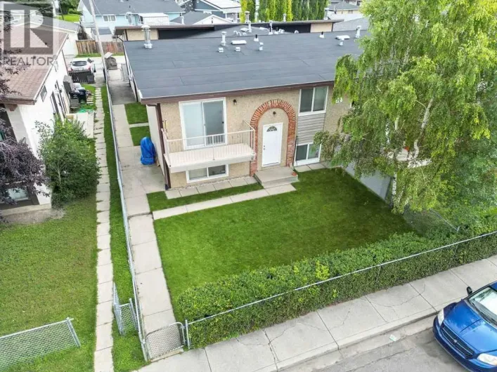 12 Huntley Close NE, Calgary