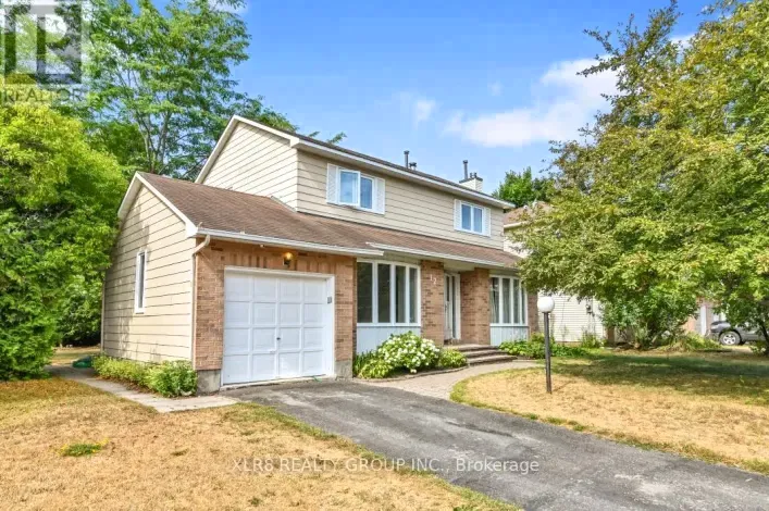 House for sale: 12 JOHN SIDNEY CRESCENT, Ottawa