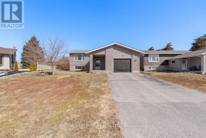 12 JUNIPER COURT, Kawartha Lakes