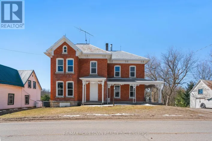 12 KINGSTON STREET, Rideau Lakes