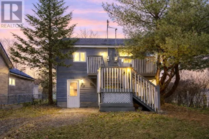 12 Lahey Road, Dartmouth