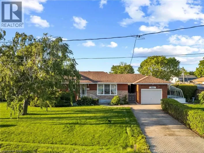 12 LORNE Avenue, Grimsby