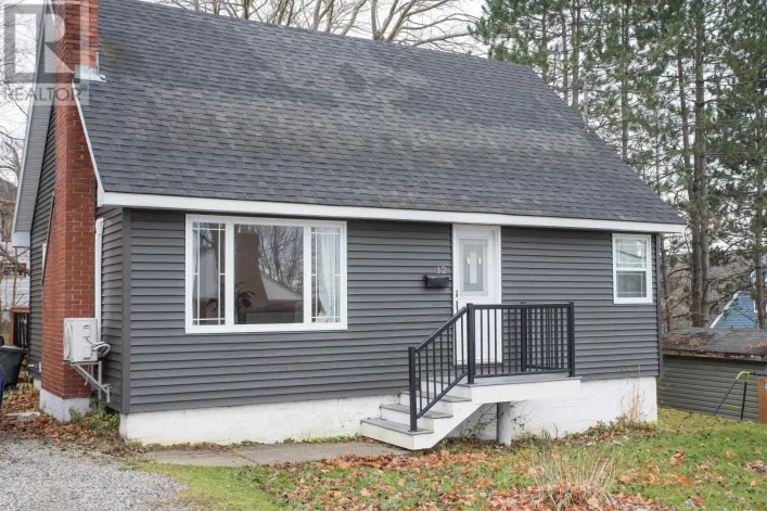 12 LYNCH, Sydney River