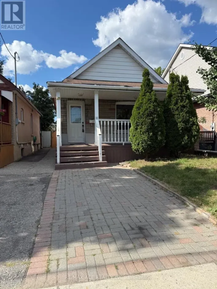 12 MAHONEY AVENUE, Toronto