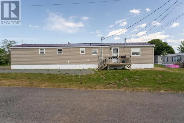12 Matheson Drive, Salmon River