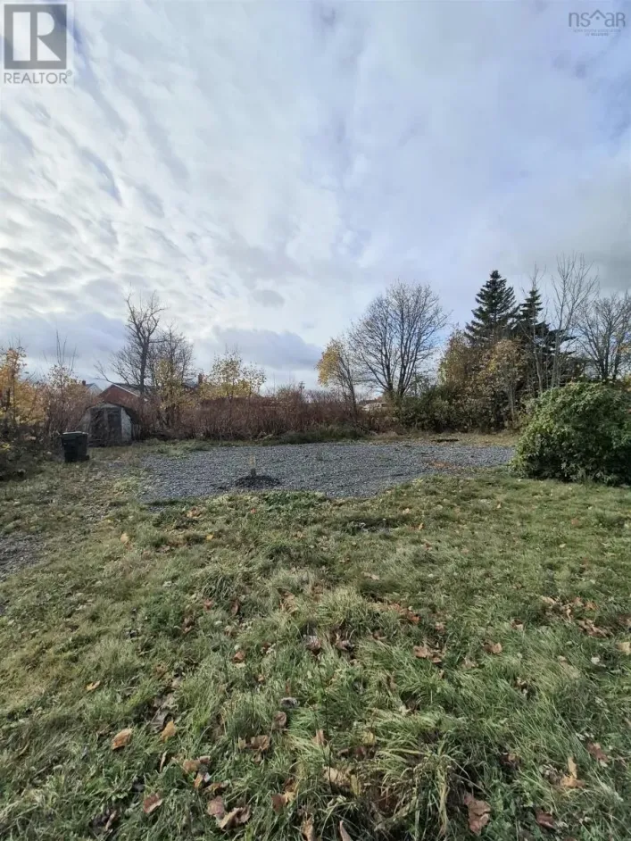 12 McKenzie Street, Glace Bay