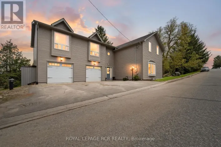 12 MILL STREET, Amaranth