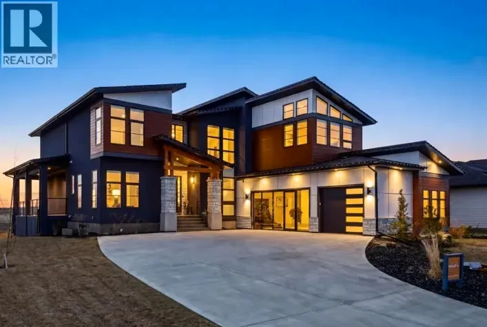 House for sale: 12 Monterra Rise, Cochrane Lake