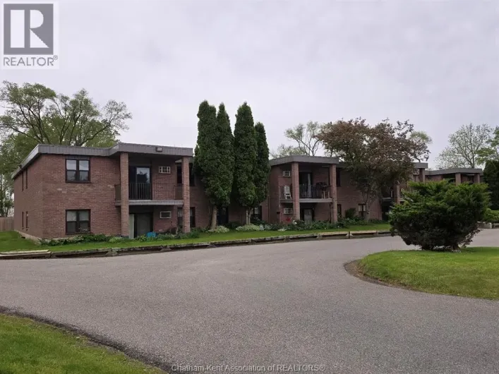 12 Montgomery DRIVE Unit# A207, Wallaceburg