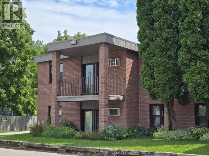 12 Montgomery DRIVE Unit# A207, Wallaceburg