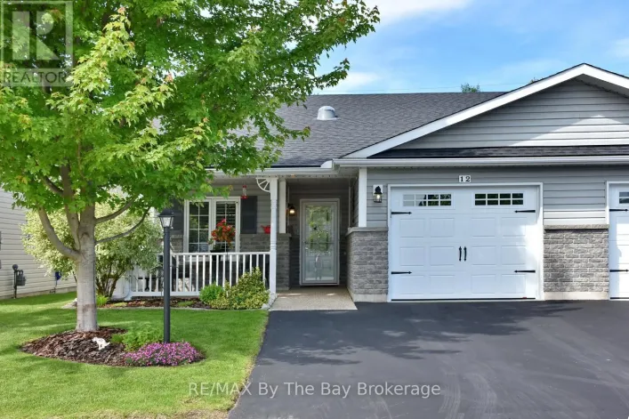 12 NEW YORK AVENUE, Wasaga Beach