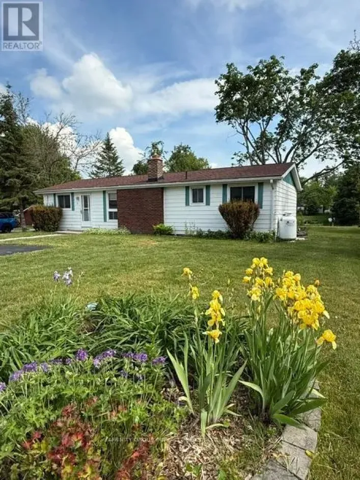 12 NORTH BAYOU ROAD, Kawartha Lakes