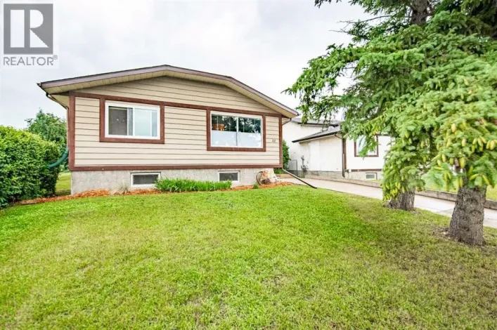 12 Opal Close, Lacombe