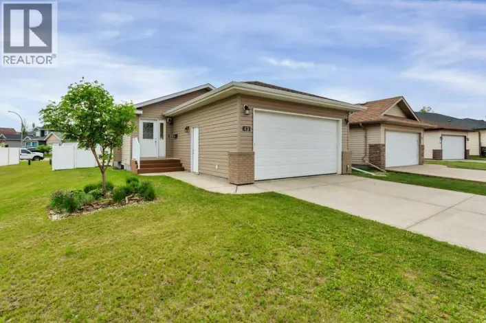 12 Oswald Close, Red Deer