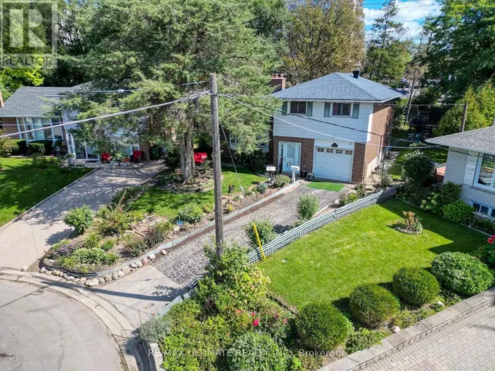 House for sale: 12 PETAL COURT, Toronto