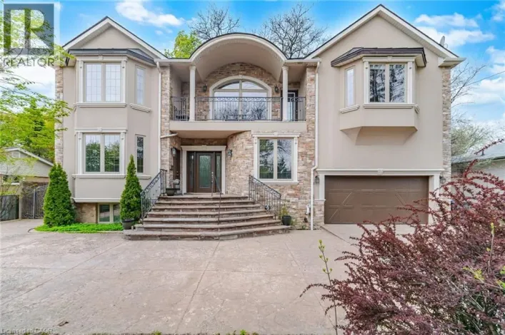 12 PIONEER Drive, Mississauga
