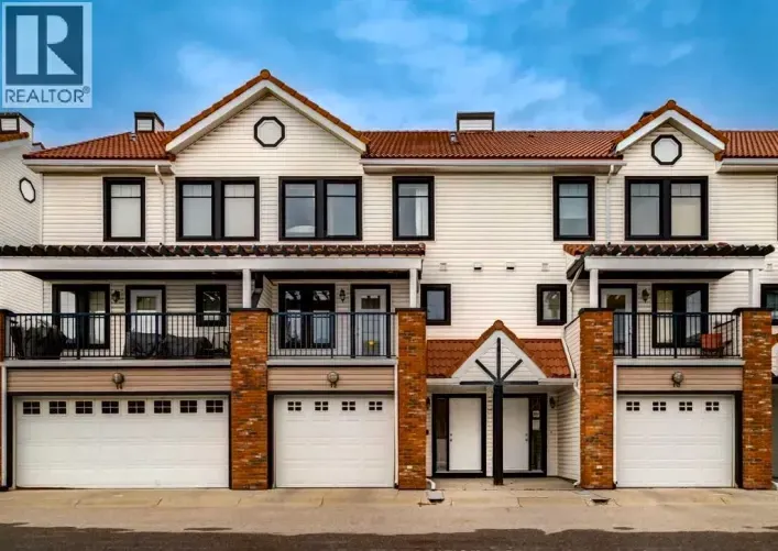 12 Royal Oak Lane NW, Calgary