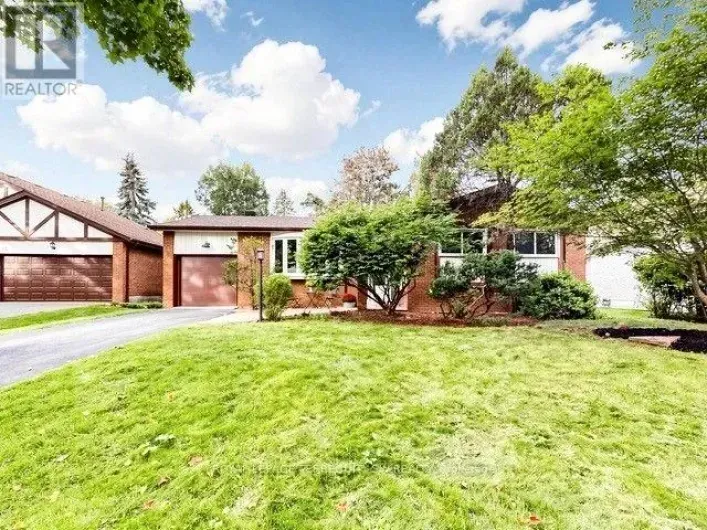 House for sale: 12 SIR PELLIAS TERRACE, Markham