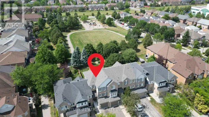 12 STILES AVENUE, Aurora