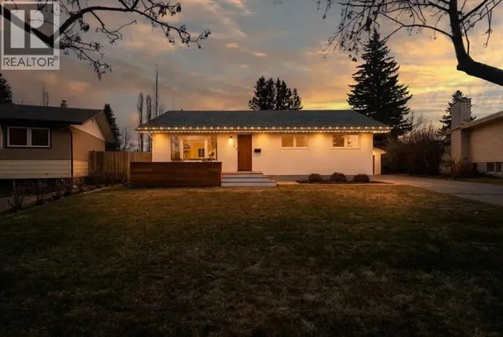 12 Stirling Close, Red Deer
