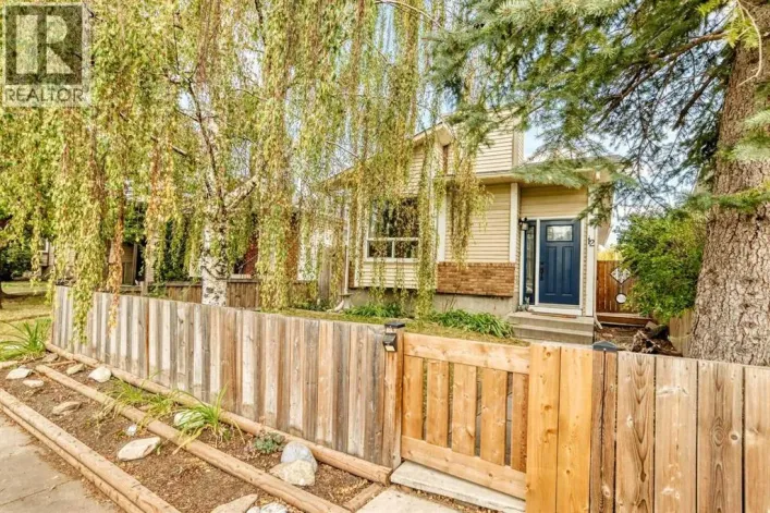 12 Taraglen Road NE, Calgary