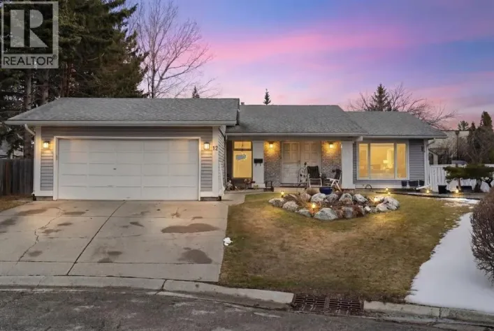 12 Thornwood Place NW, Calgary