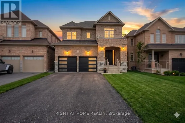 12 TUPLING STREET, Bradford West Gwillimbury