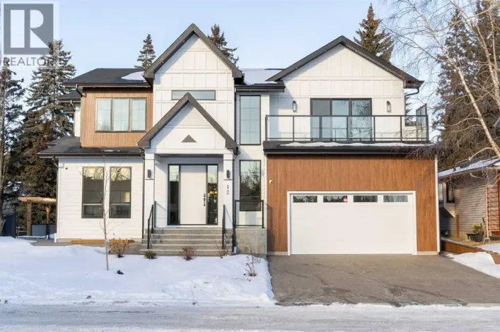 12 Vardana Place NW, Calgary