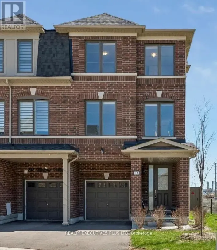 12 VESTRY WAY, Brampton