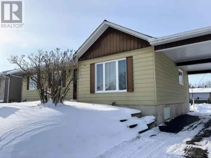 12 Wendego ST, Manitouwadge