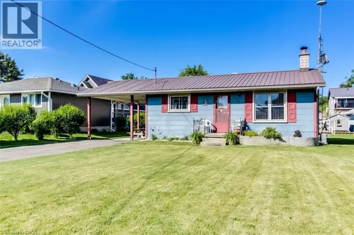 12 WILLOW Avenue, Long Point