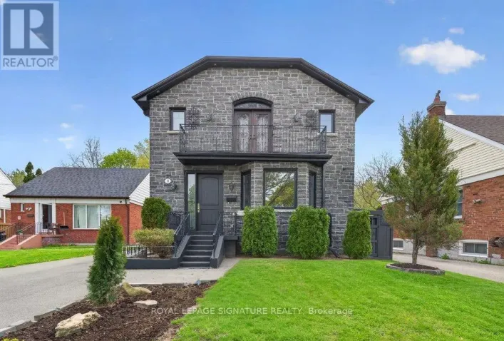 12 WILLOWHURST CRESCENT, Toronto