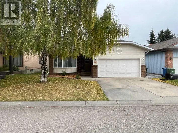 12 Woodmont Rise SW, Calgary