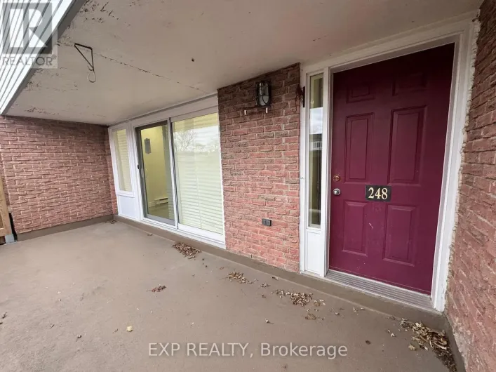 120 - 248 MILESTONE CRESCENT, Aurora