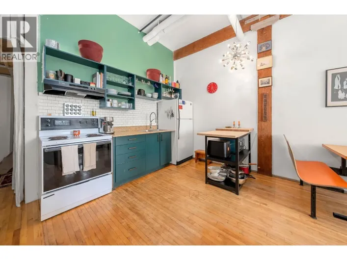 120 2556 E HASTINGS STREET, Vancouver