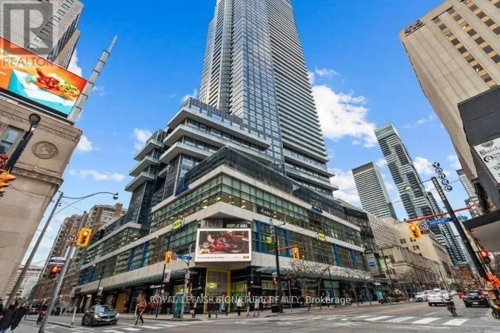 120 - 384 YONGE STREET, Toronto