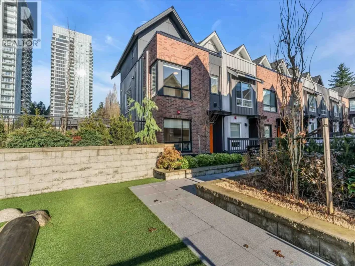 120 609 SYDNEY AVENUE, Coquitlam