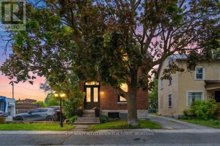 120 ADELPHI STREET, Greater Napanee