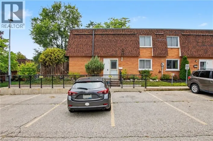 120 COUNTRY CLUB Drive Unit# 58, Guelph