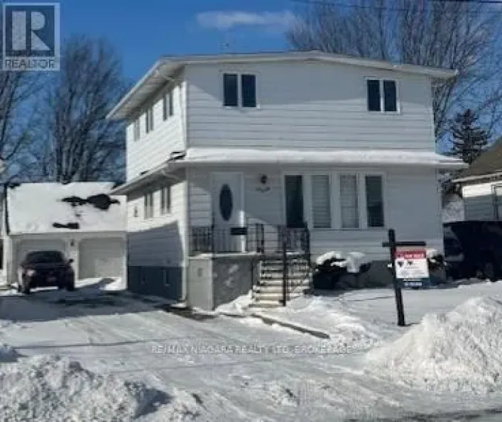 120 ELIZABETH STREET, Port Colborne