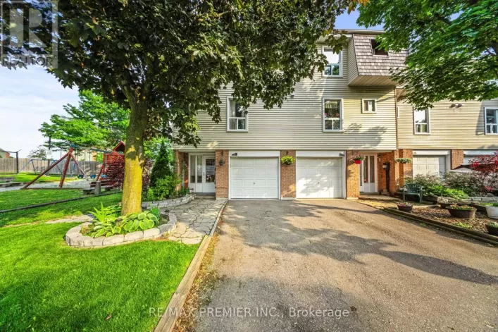 120 ELLERSLIE ROAD, Brampton