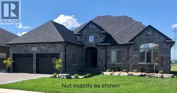 120 FENCELINE DRIVE, Chatham