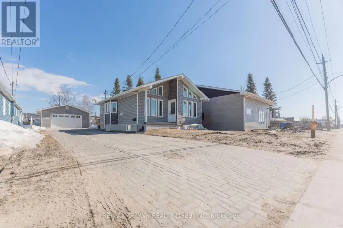 120 GOVERNMENT ROAD, Kapuskasing