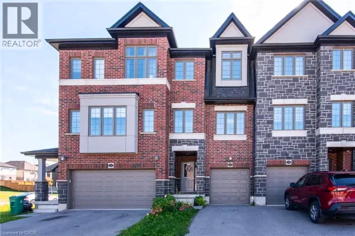 Row / Townhouse for sale: 120 MONARCH WOODS Drive, Kitchener