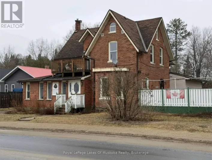 120 ONTARIO STREET, Burk's Falls