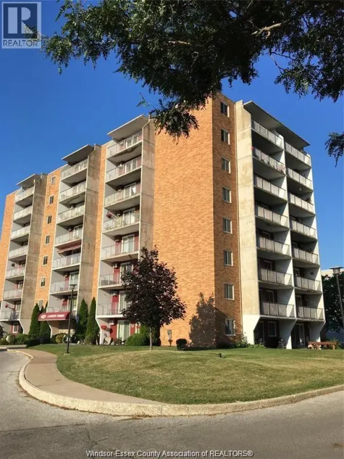 120 PICKERING Unit# 409, Amherstburg