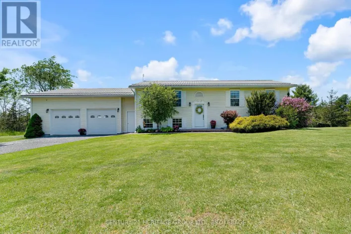 120 PINECREST ROAD S, Stone Mills