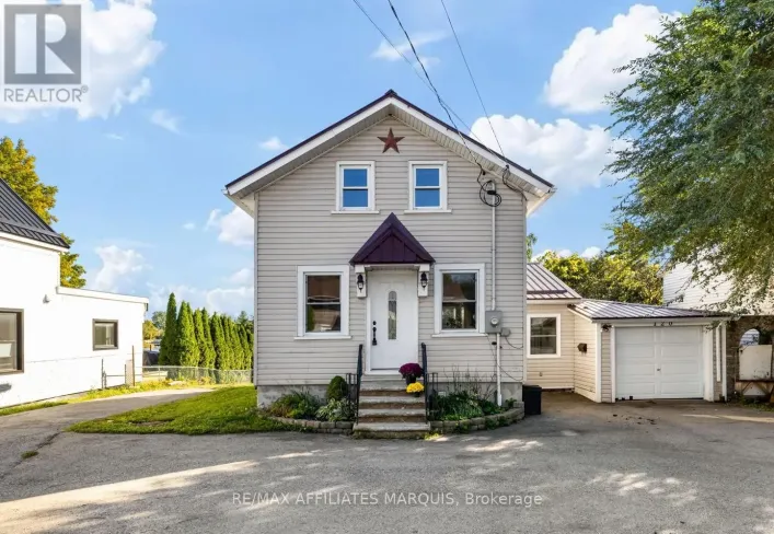 House for sale: 120 QUEEN STREET, Smiths Falls