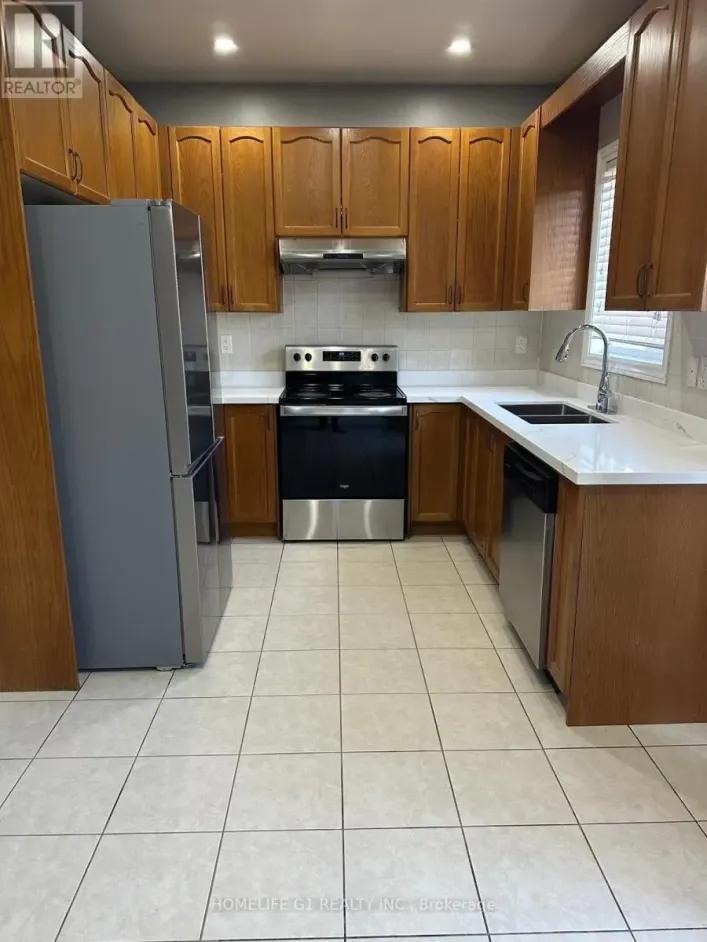 120 ROCKY POINT CRESCENT, Brampton